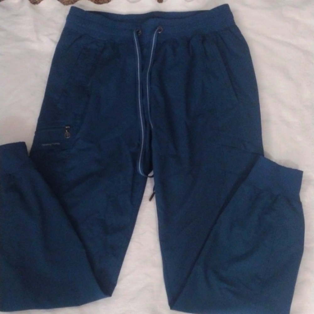 Jogger scrubs